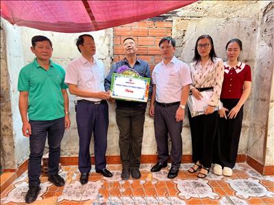 Tổng Công ty Phát điện 3 chung tay cùng người dân Quảng Ninh khắc phục hậu quả cơn bão số 3